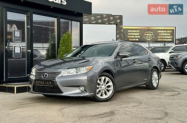 Седан Lexus ES 2015 в Харькове