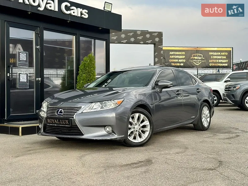 Lexus ES