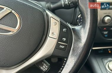 Седан Lexus ES 2015 в Харкові