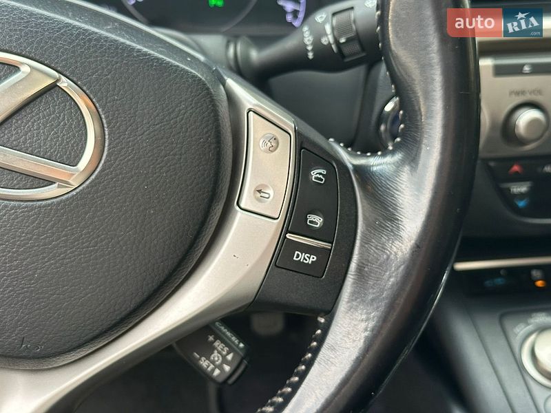 Седан Lexus ES 2015 в Харкові