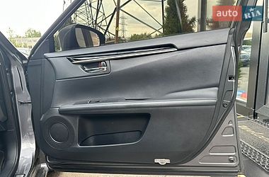 Седан Lexus ES 2015 в Харкові