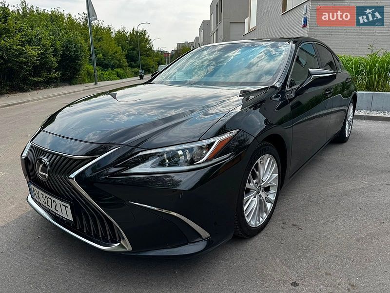 Lexus ES, фото з оголошення