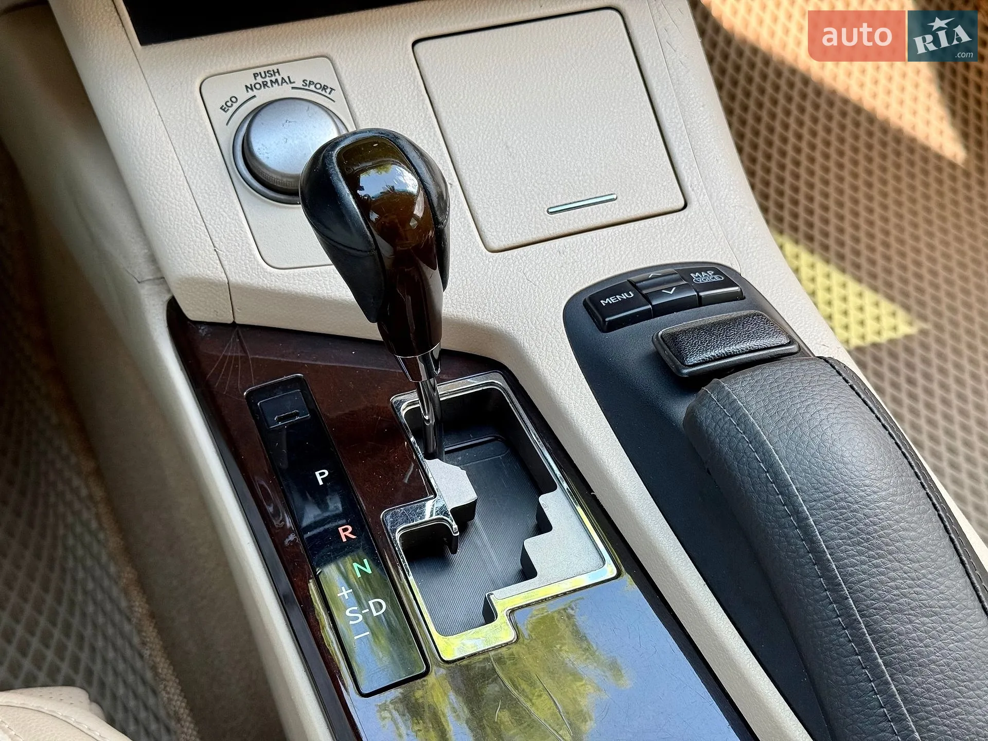 2013 Lexus ES - мініатюра 18