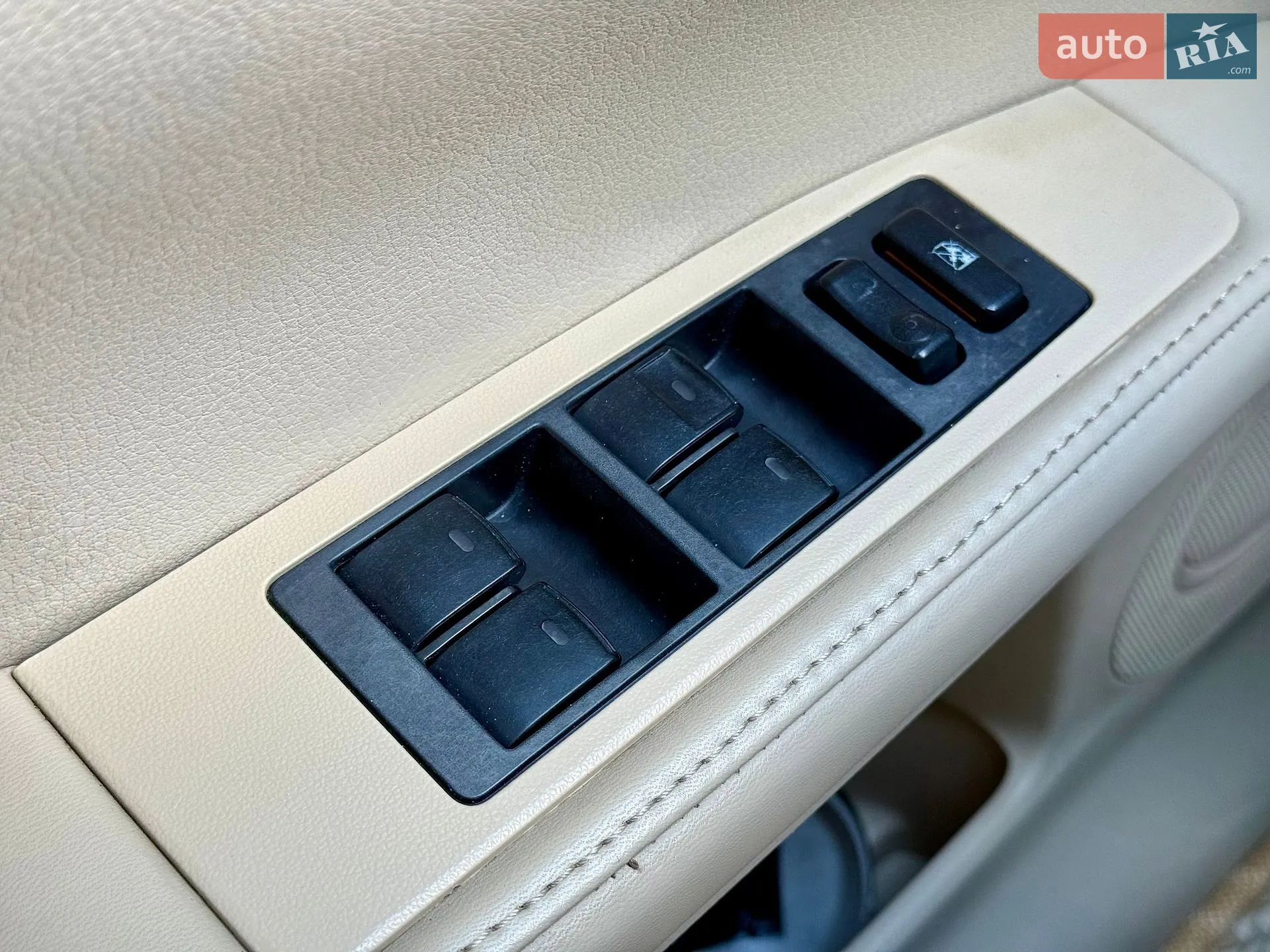2013 Lexus ES - мініатюра 22