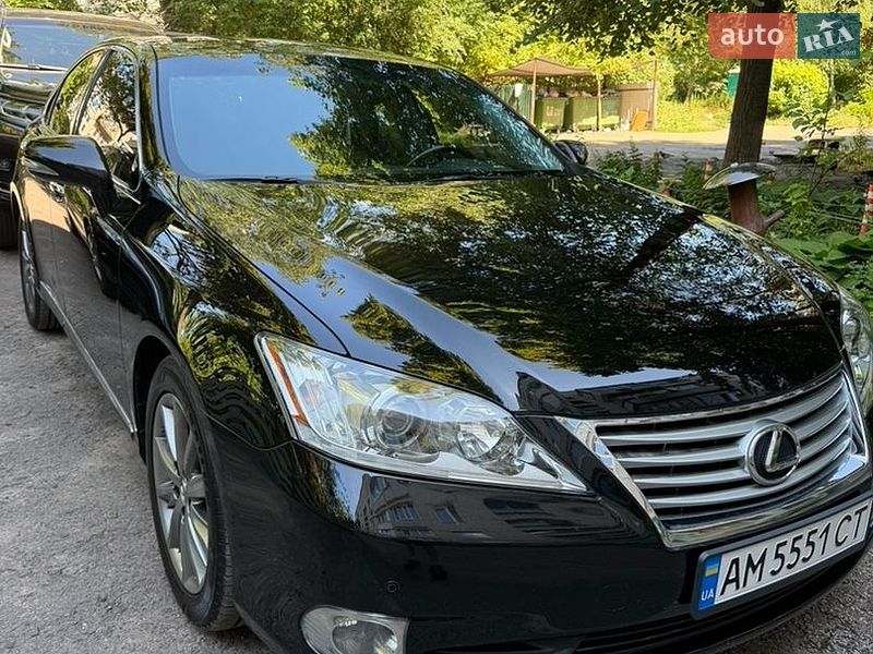 Седан Lexus ES 2010 в Житомирі