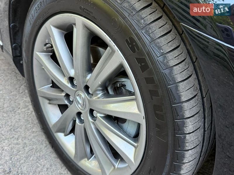 Седан Lexus ES 2010 в Житомирі