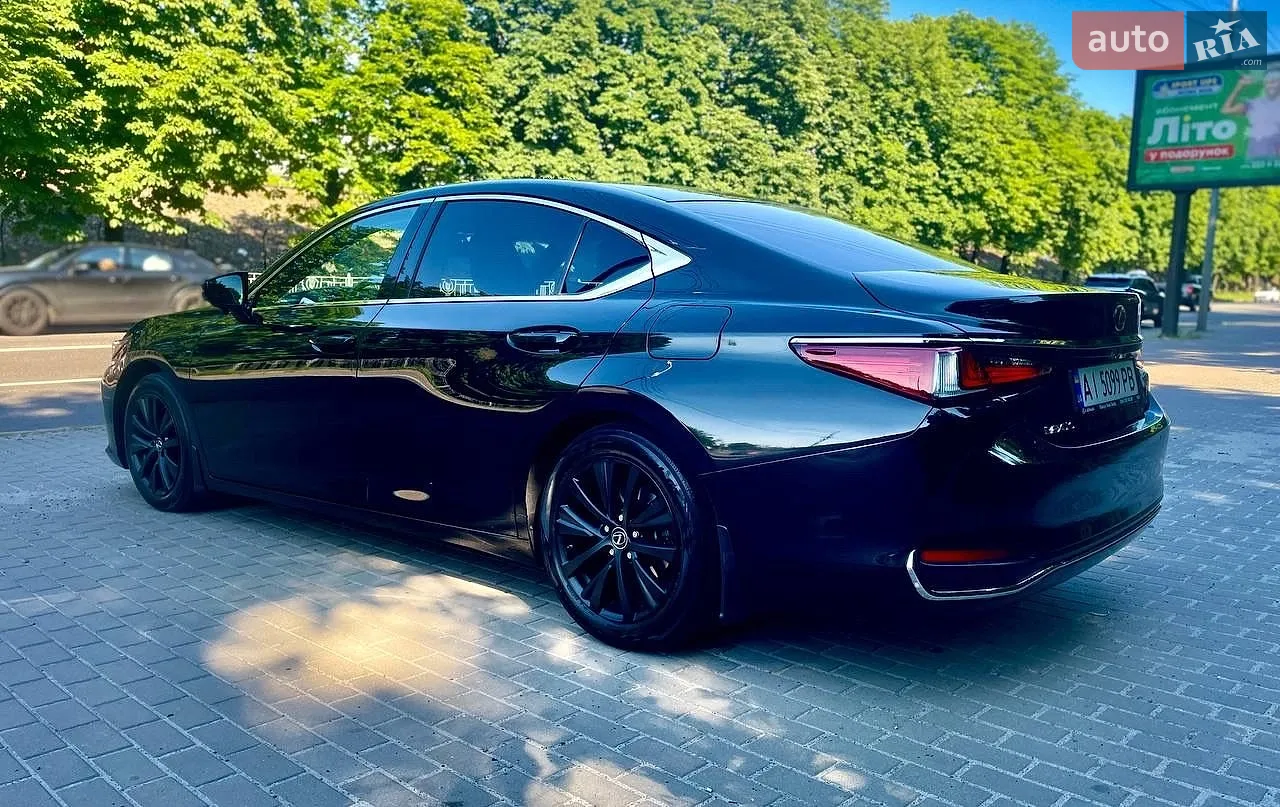 2019 Lexus ES - мініатюра 9