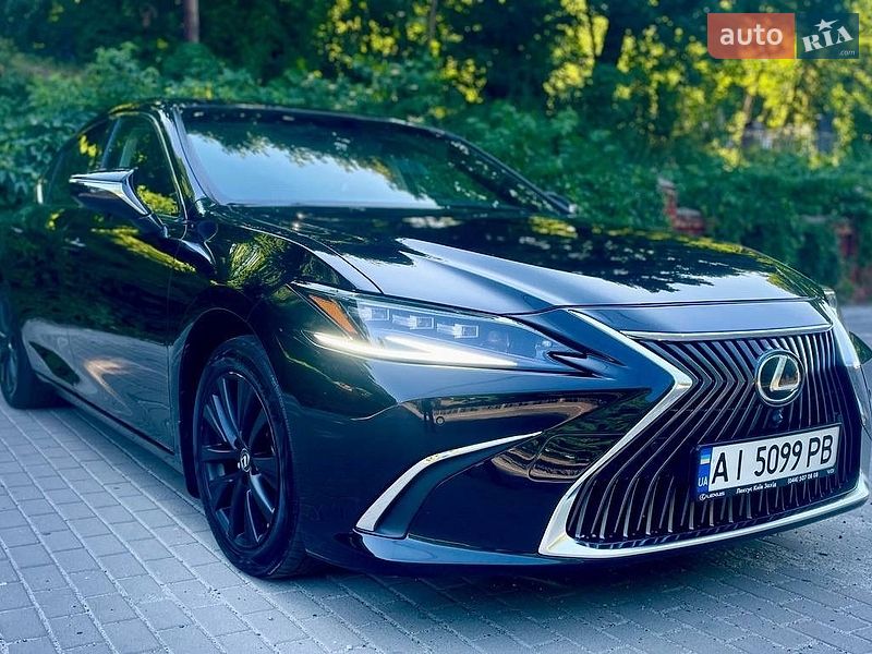 Седан Lexus ES 2019 в Києві
