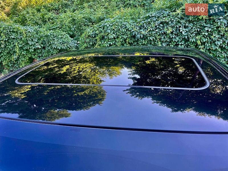 Седан Lexus ES 2019 в Киеве