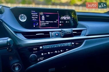 Седан Lexus ES 2019 в Києві