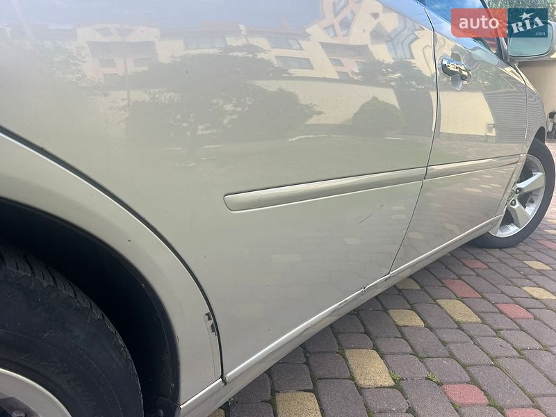 Седан Lexus ES 2003 в Львові