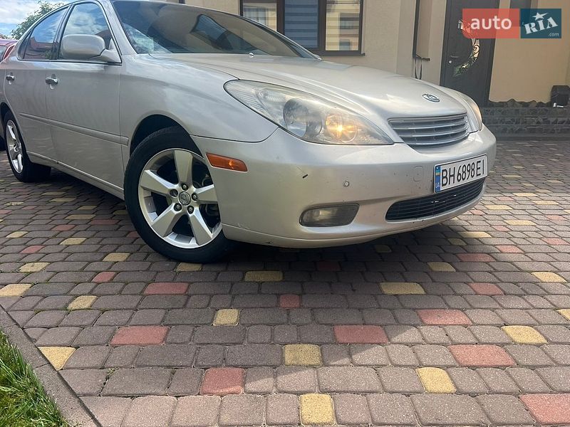 Седан Lexus ES 2003 в Львові