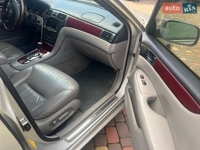 Седан Lexus ES 2003 в Львові
