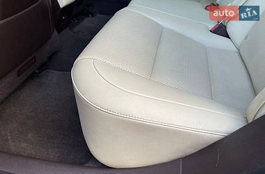 Седан Lexus ES 2015 в Киеве