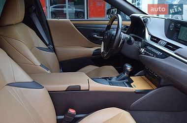 Седан Lexus ES 2021 в Житомире