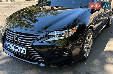 Седан Lexus ES 2017 в Миколаєві