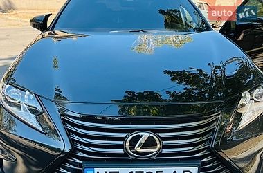 Седан Lexus ES 2017 в Миколаєві