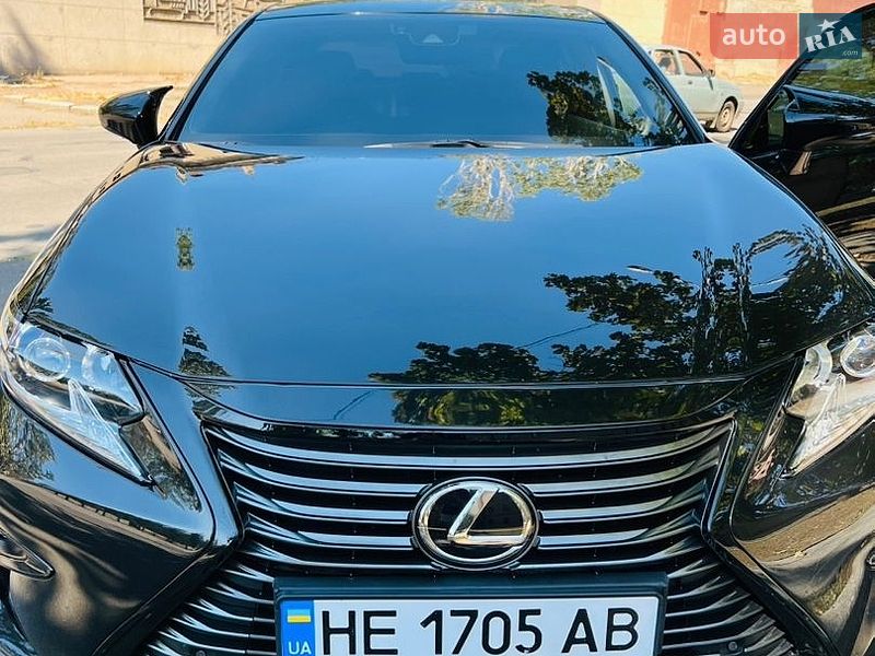 Седан Lexus ES 2017 в Миколаєві