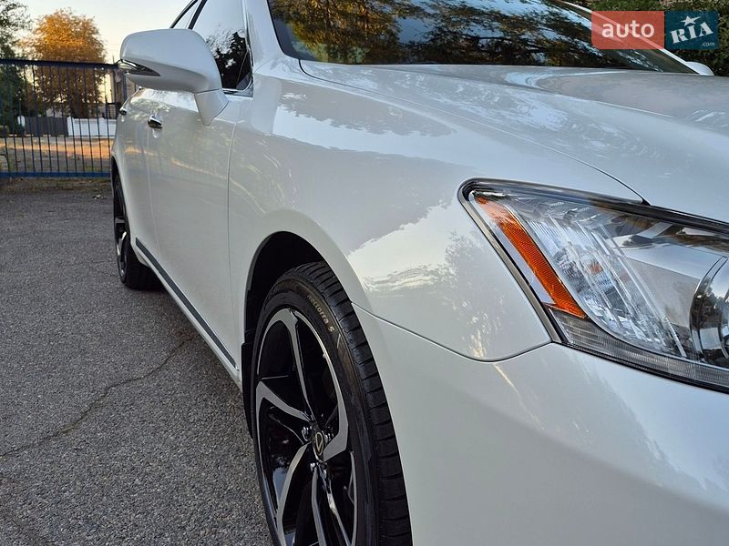 Седан Lexus ES 2011 в Запорожье