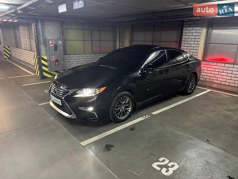 Седан Lexus ES 2017 в Днепре