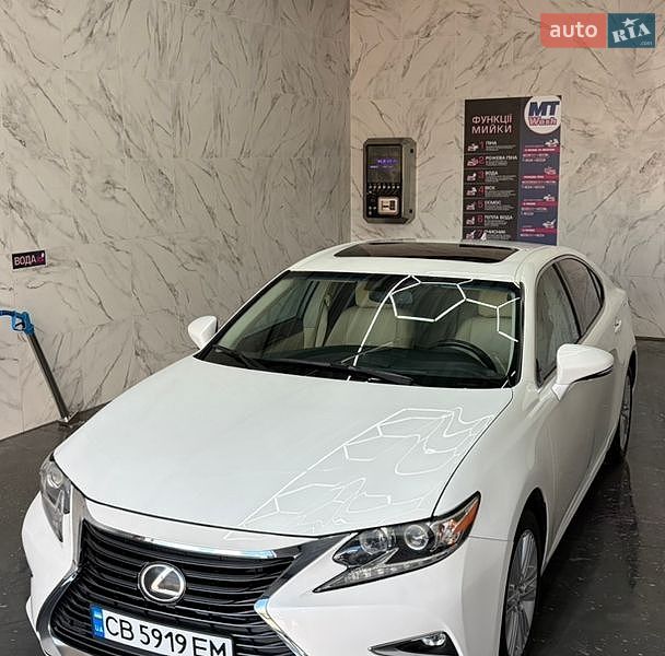 Седан Lexus ES 2012 в Чернигове