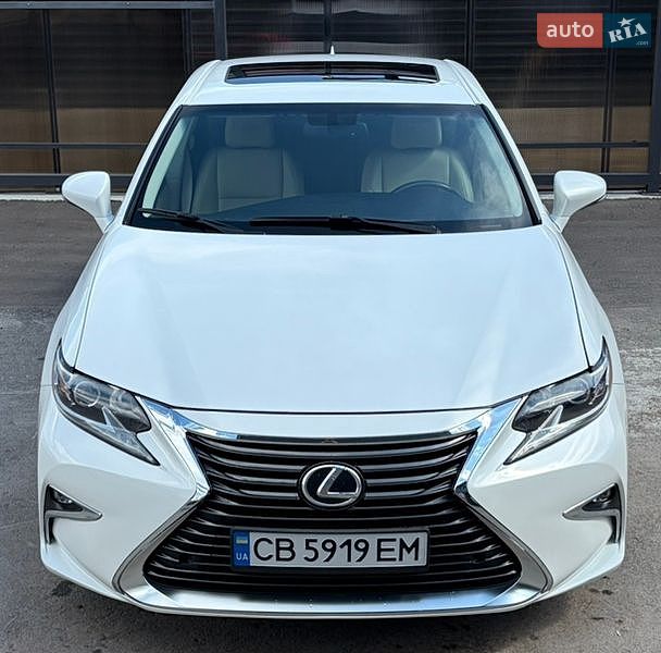 Седан Lexus ES 2012 в Чернигове