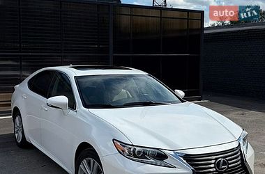 Седан Lexus ES 2012 в Чернигове