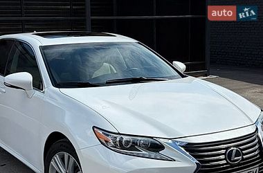 Седан Lexus ES 2012 в Чернигове