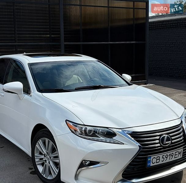 Седан Lexus ES 2012 в Чернигове