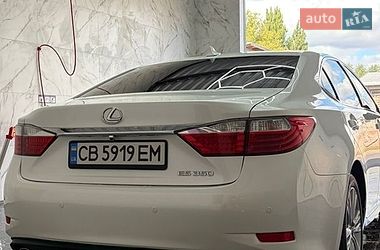 Седан Lexus ES 2012 в Чернигове