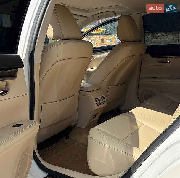Седан Lexus ES 2012 в Чернигове
