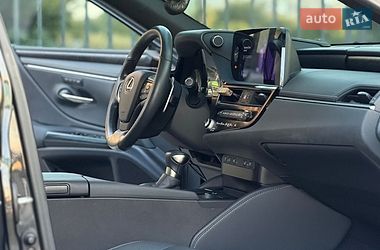 Седан Lexus ES 2023 в Кропивницком