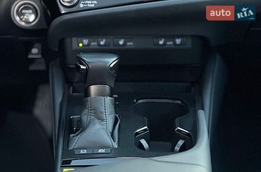 Седан Lexus ES 2023 в Кропивницком