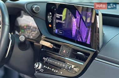 Седан Lexus ES 2023 в Кропивницком