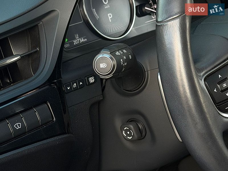 Седан Lexus ES 2023 в Кропивницком