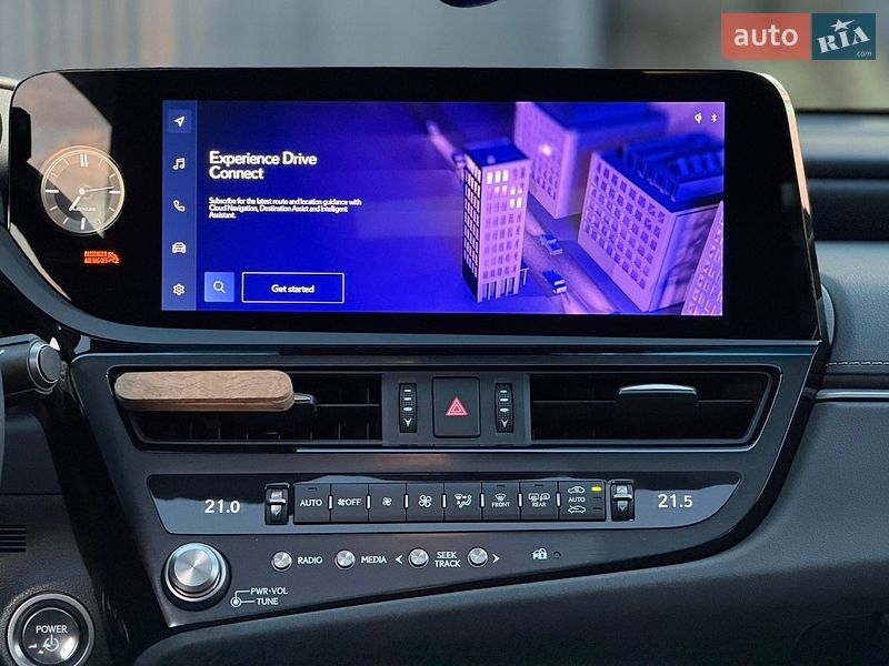 Седан Lexus ES 2023 в Кропивницком
