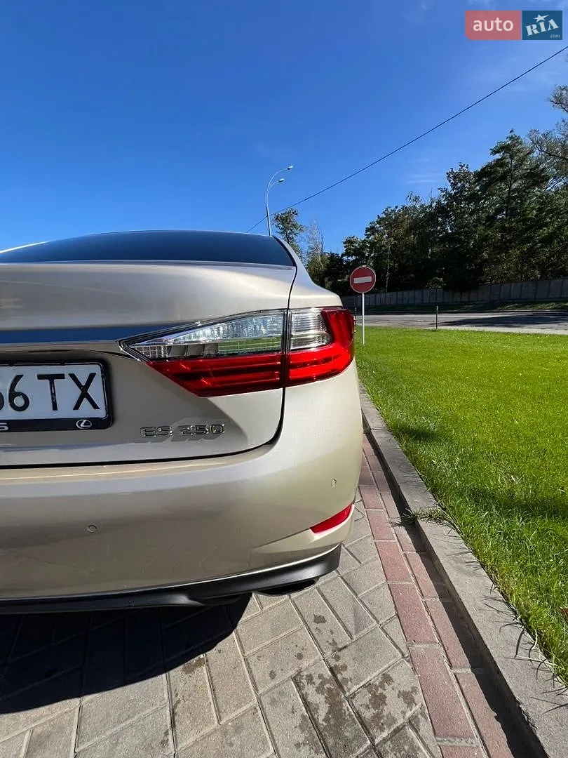 2016 Lexus ES - мініатюра 7