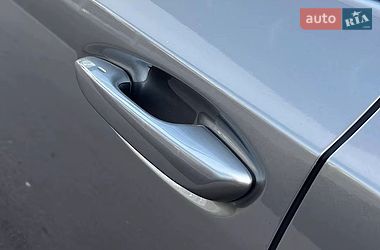 Седан Lexus ES 2023 в Киеве