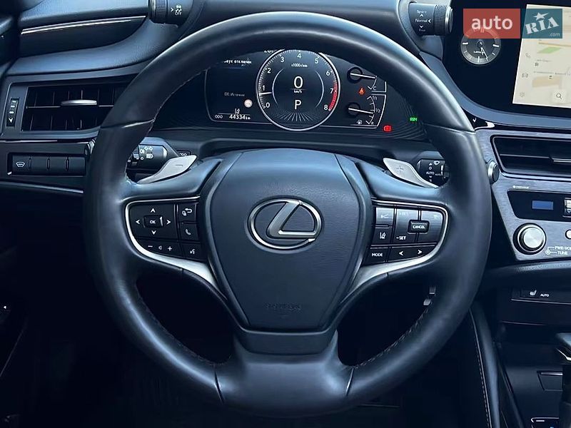 Седан Lexus ES 2023 в Киеве