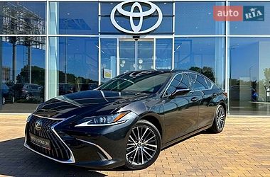 Седан Lexus ES 2024 в Киеве