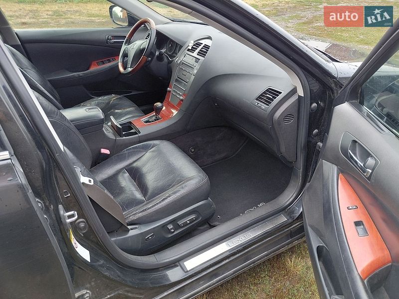 Седан Lexus ES 2006 в Смілі