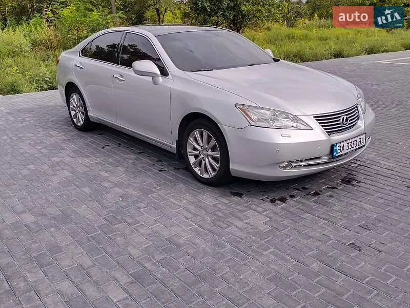 Lexus ES