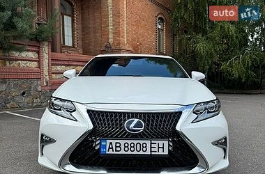 Седан Lexus ES 2014 в Киеве фото 2 Седан Lexus ES 2014 в Киеве