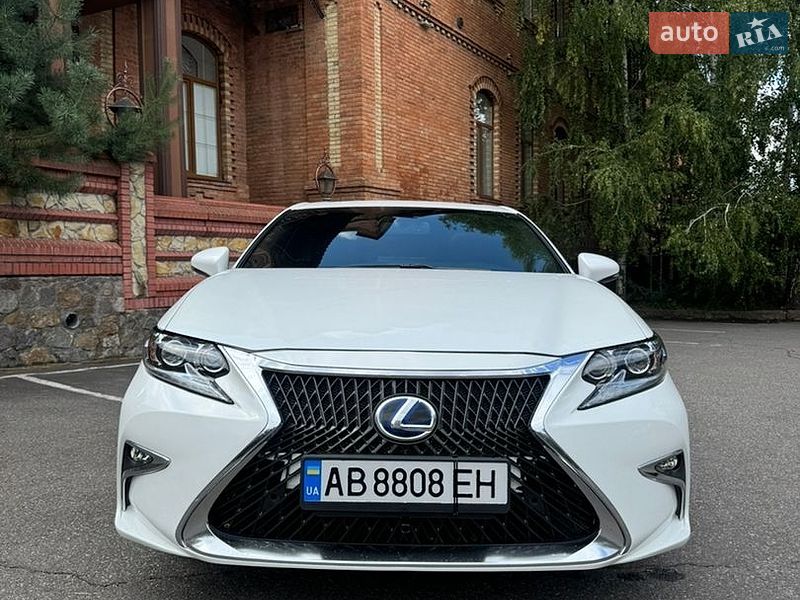 Седан Lexus ES 2014 в Киеве фото 2 Седан Lexus ES 2014 в Киеве