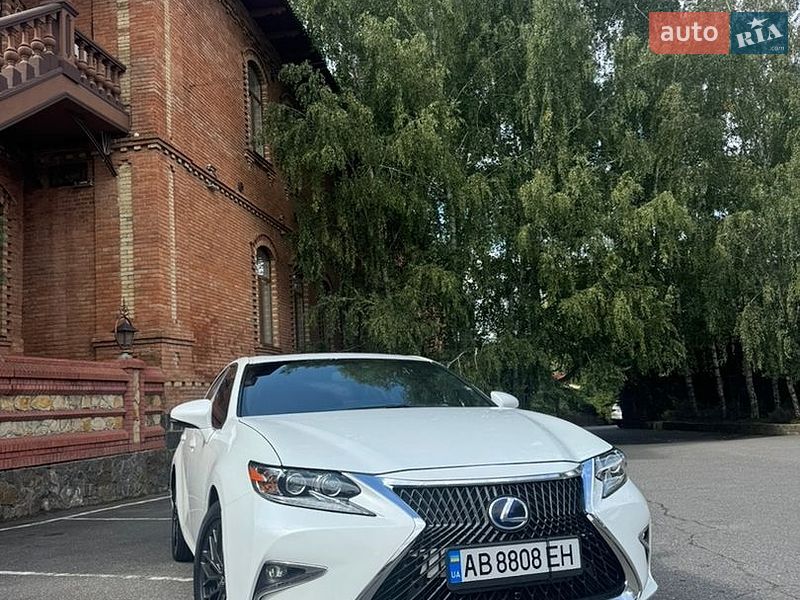 Седан Lexus ES 2014 в Киеве фото 8 Седан Lexus ES 2014 в Киеве