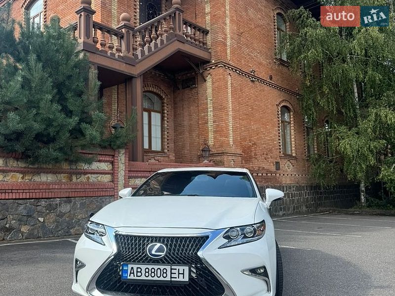Седан Lexus ES 2014 в Киеве фото 7 Седан Lexus ES 2014 в Киеве