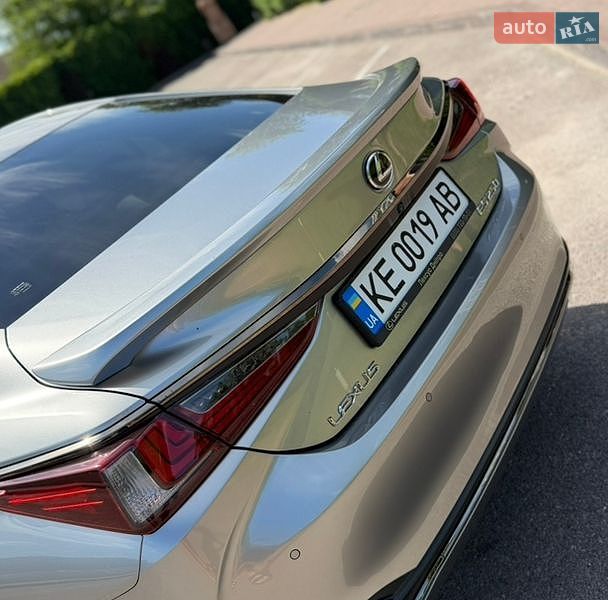 Седан Lexus ES 2023 в Днепре