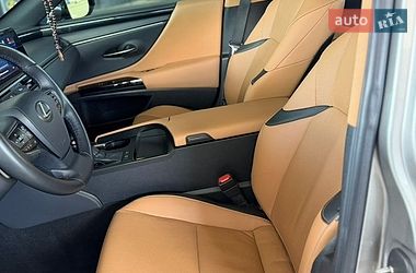 Седан Lexus ES 2023 в Днепре