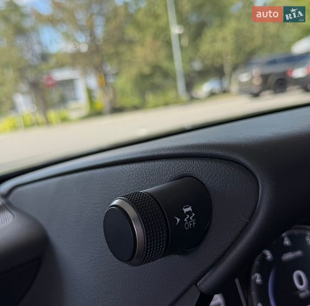 Седан Lexus ES 2023 в Днепре