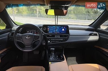 Седан Lexus ES 2023 в Днепре